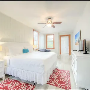 https://the-bartlum.hotels-in-key-west.com